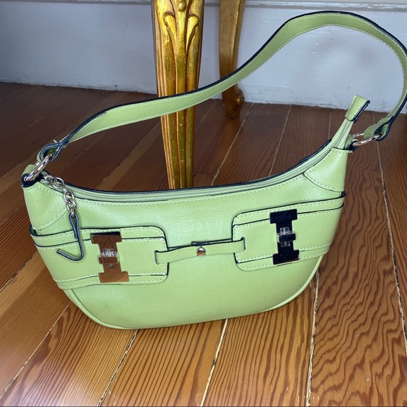 Super Cute Green Shoulder Bag - Picture 5 of 5